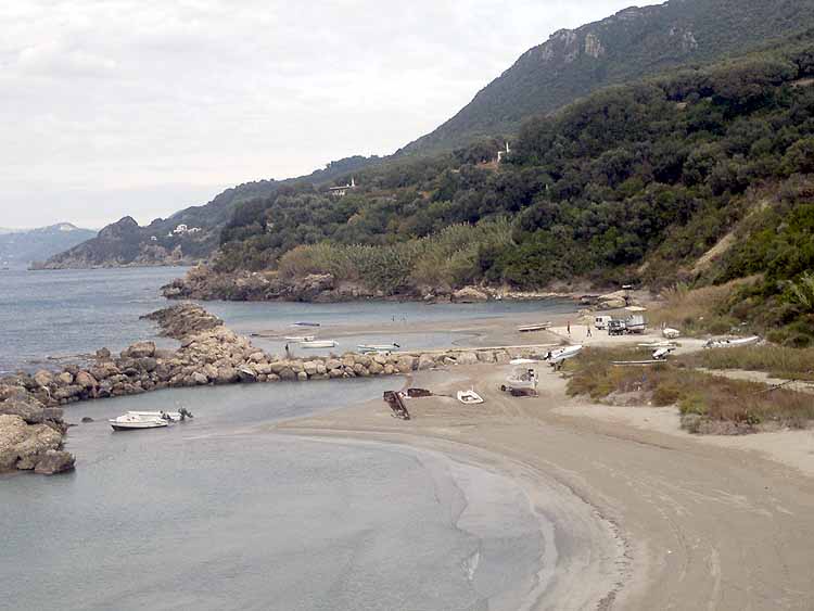 pentati-paralia-limani