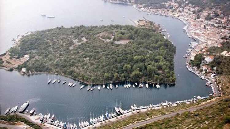 http://www.corfupress.com/v3/images/gaios-paxoi.jpg