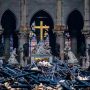 1497268_fotia-panagia-ton-parision-esoteriko