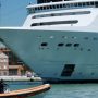 2019-06-02T144710Z_1581667549_RC1BEDCA30F0_RTRMADP_3_ITALY-CRUISESHIP-VENICE-800×533