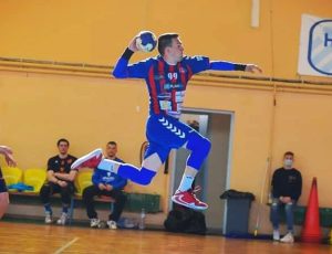 nastos-feakas