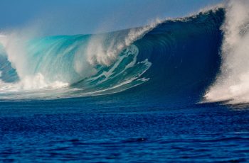 sea-wave-beautifully